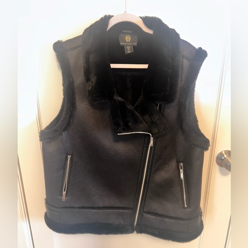 House of Harlow 1960 Black Shearling Vest